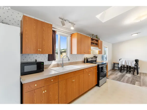 $310,000 | 915 Home Street, The Dalles, OR 97058