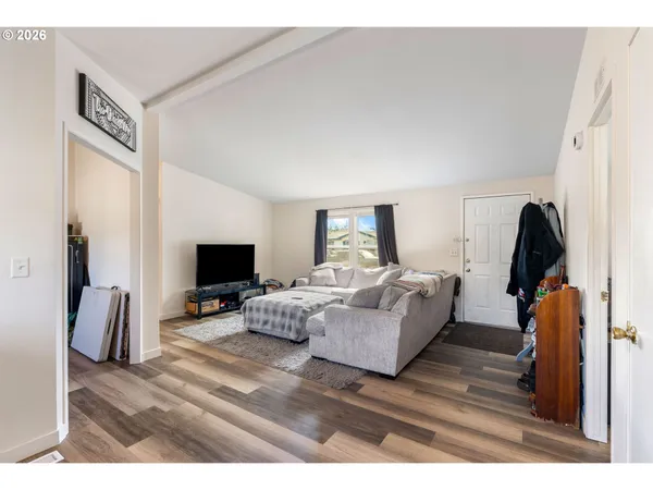 $310,000 | 915 Home Street, The Dalles, OR 97058