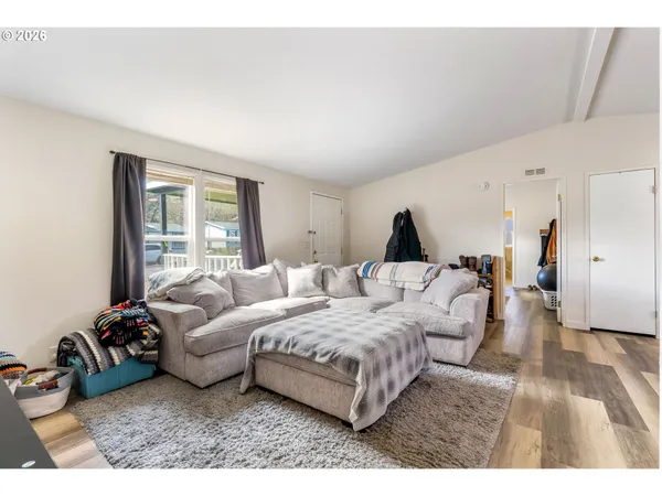 $310,000 | 915 Home Street, The Dalles, OR 97058