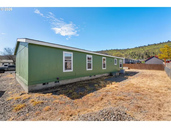 $310,000 | 915 Home Street, The Dalles, OR 97058