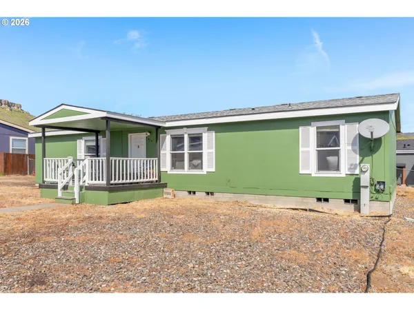 $310,000 | 915 Home Street, The Dalles, OR 97058