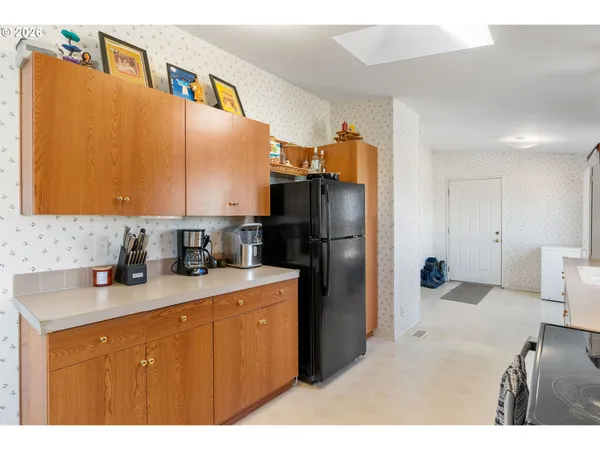 $310,000 | 915 Home Street, The Dalles, OR 97058