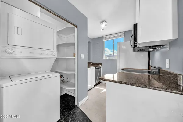 $289,900 | 4206 North 38th Street, Unit 4, Phoenix, AZ 85018
