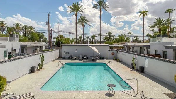 $289,900 | 4206 North 38th Street, Unit 4, Phoenix, AZ 85018