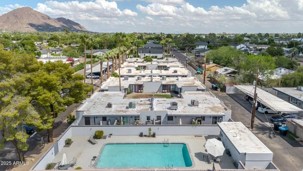 $289,900 | 4206 North 38th Street, Unit 4, Phoenix, AZ 85018