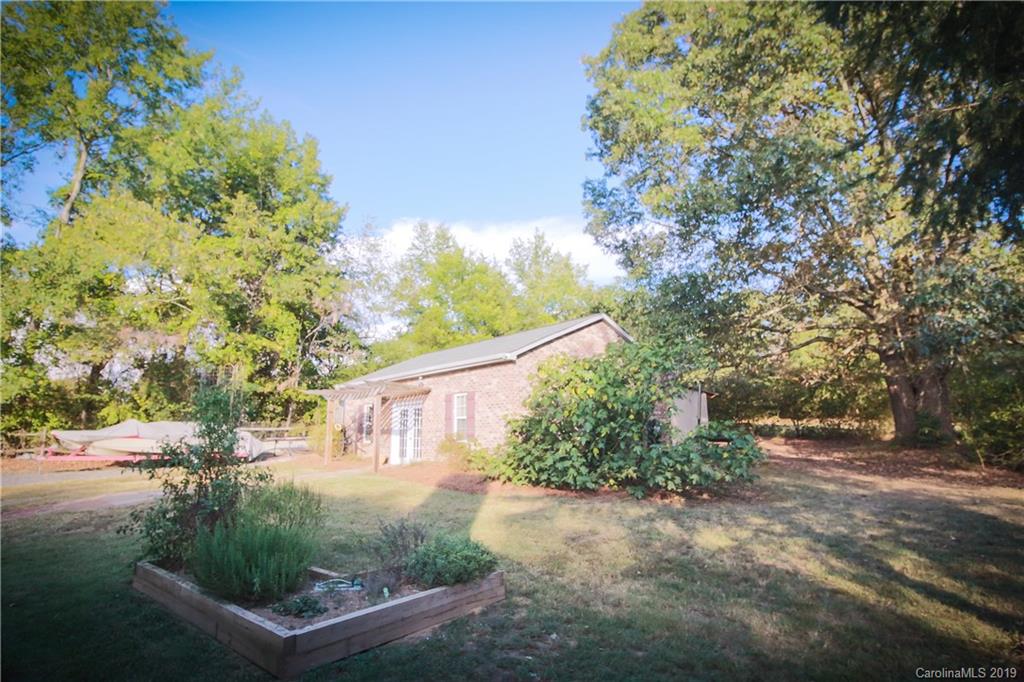 6201 Rehobeth Road Waxhaw, NC 28173 - Photo 7 of 39