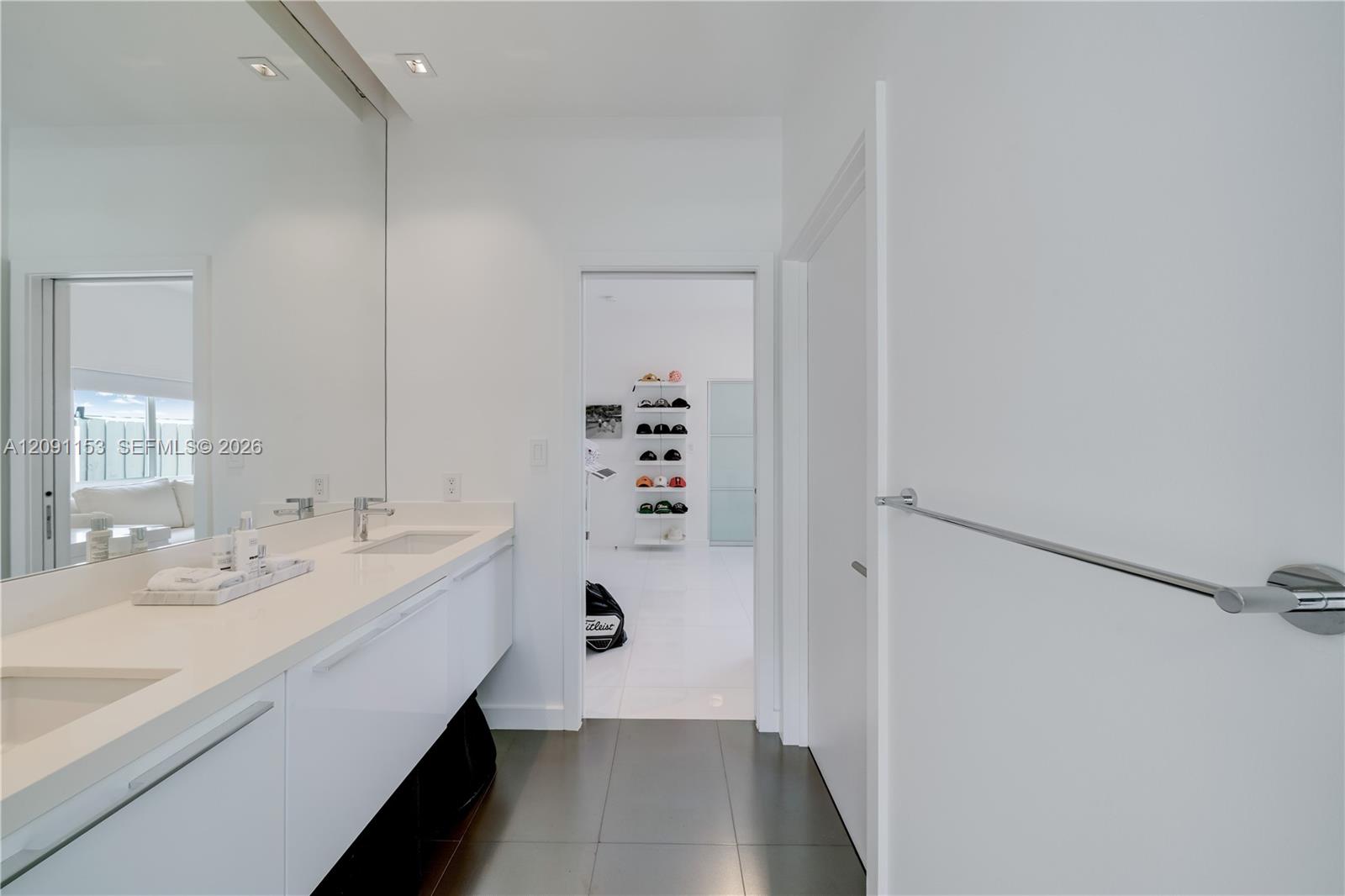 475 Woodcrest Road Key Biscayne, FL 33149 - Photo 7 of 73 Gallery Image 7