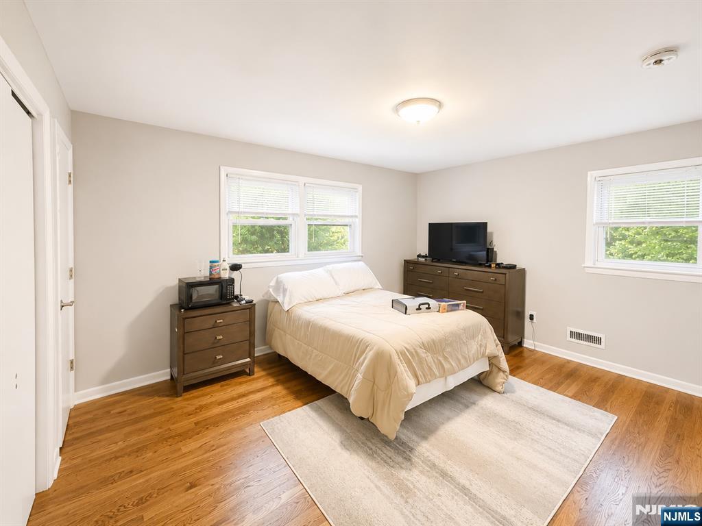 189 Homestead Road Paramus, NJ 07652 - Photo 9 of 13