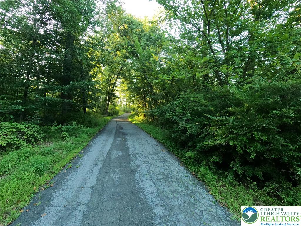 Weaver Lane Hellertown, PA 18055 - Photo 9 of 12