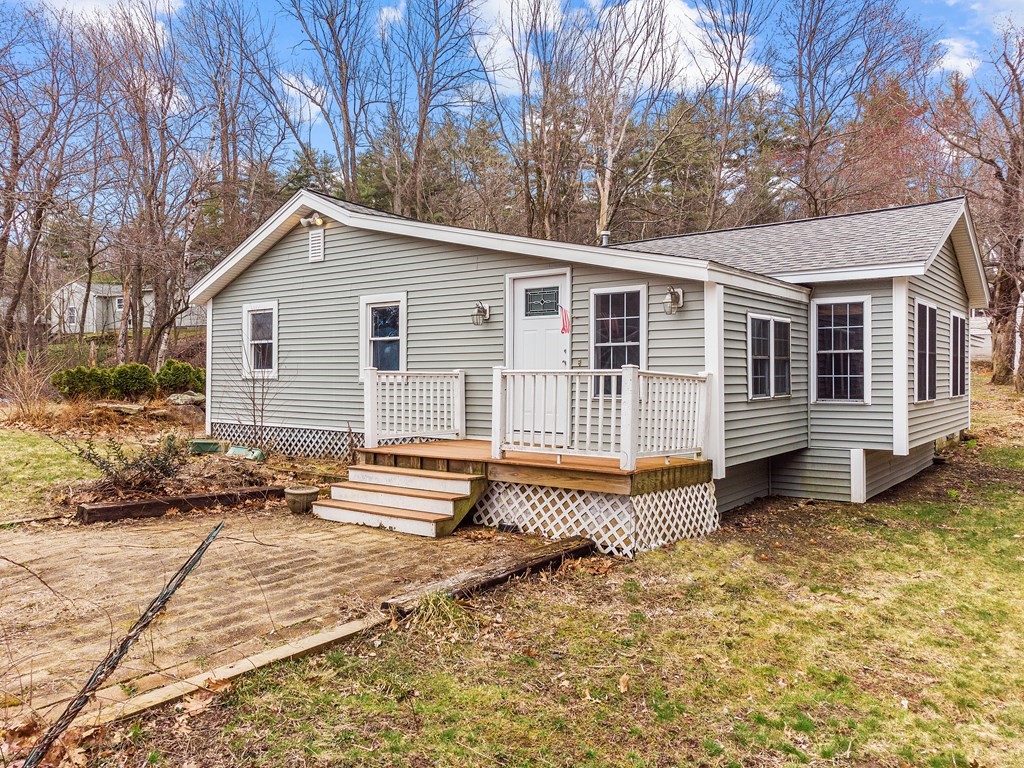 28 Park Road Ashby, MA 01431 - Photo 1 of 36