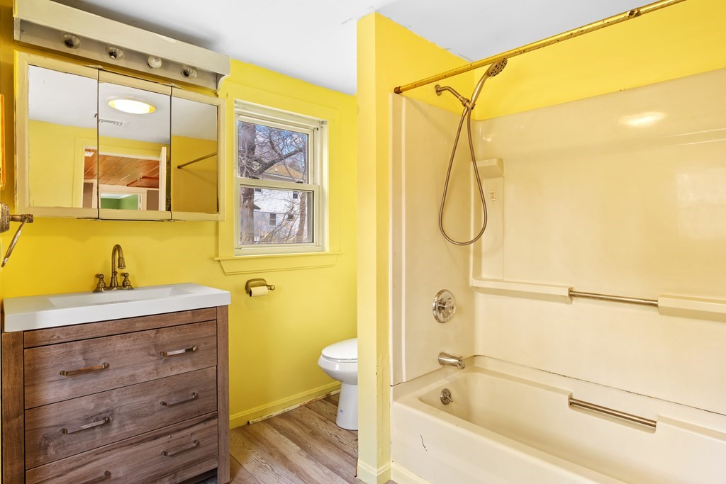 28 Park Road Ashby, MA 01431 - Photo 16 of 36