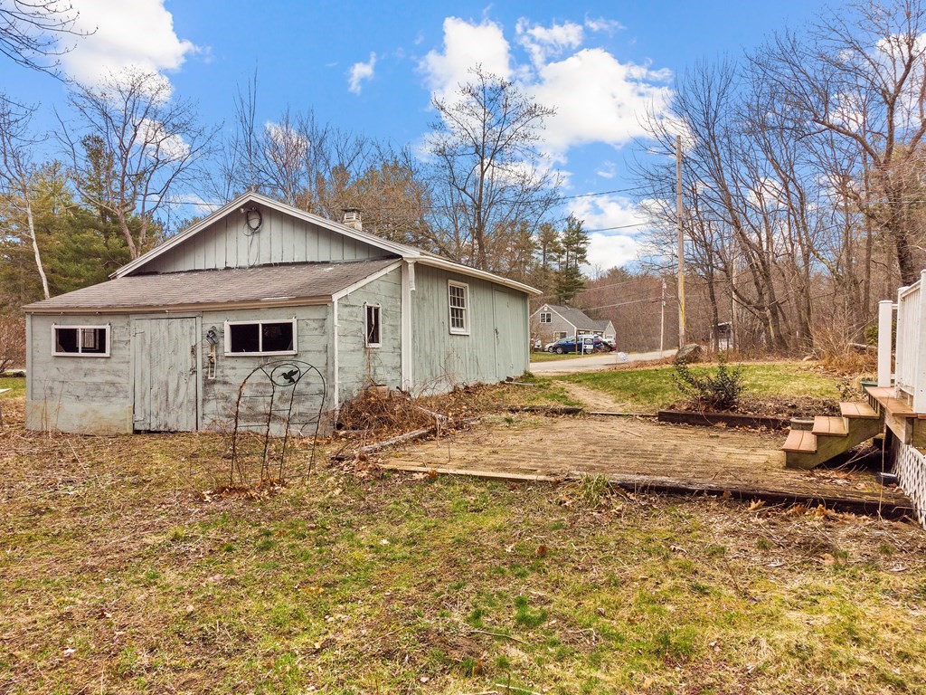 28 Park Road Ashby, MA 01431 - Photo 2 of 36