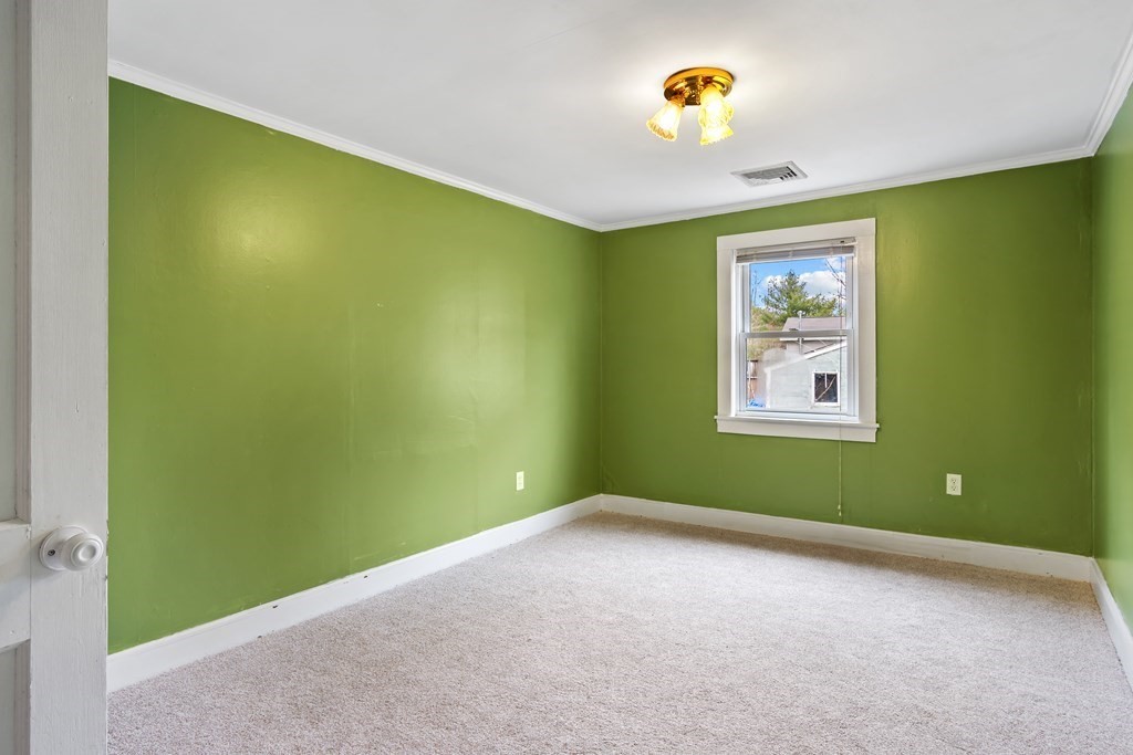 28 Park Road Ashby, MA 01431 - Photo 24 of 36
