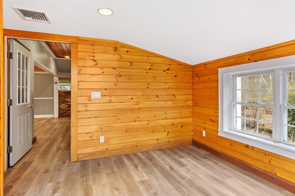 28 Park Road Ashby, MA 01431 - Photo 31 of 36