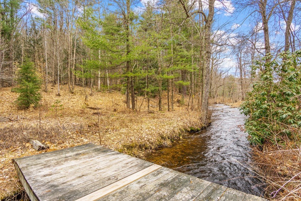 28 Park Road Ashby, MA 01431 - Photo 6 of 36