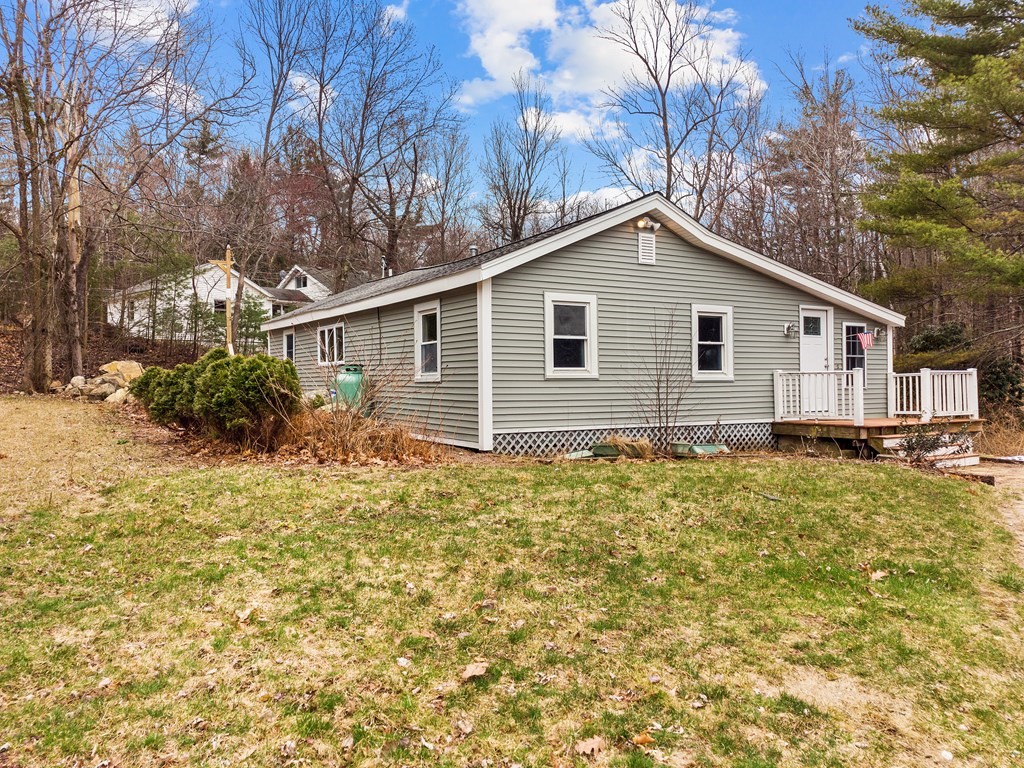28 Park Road Ashby, MA 01431 - Photo 8 of 36