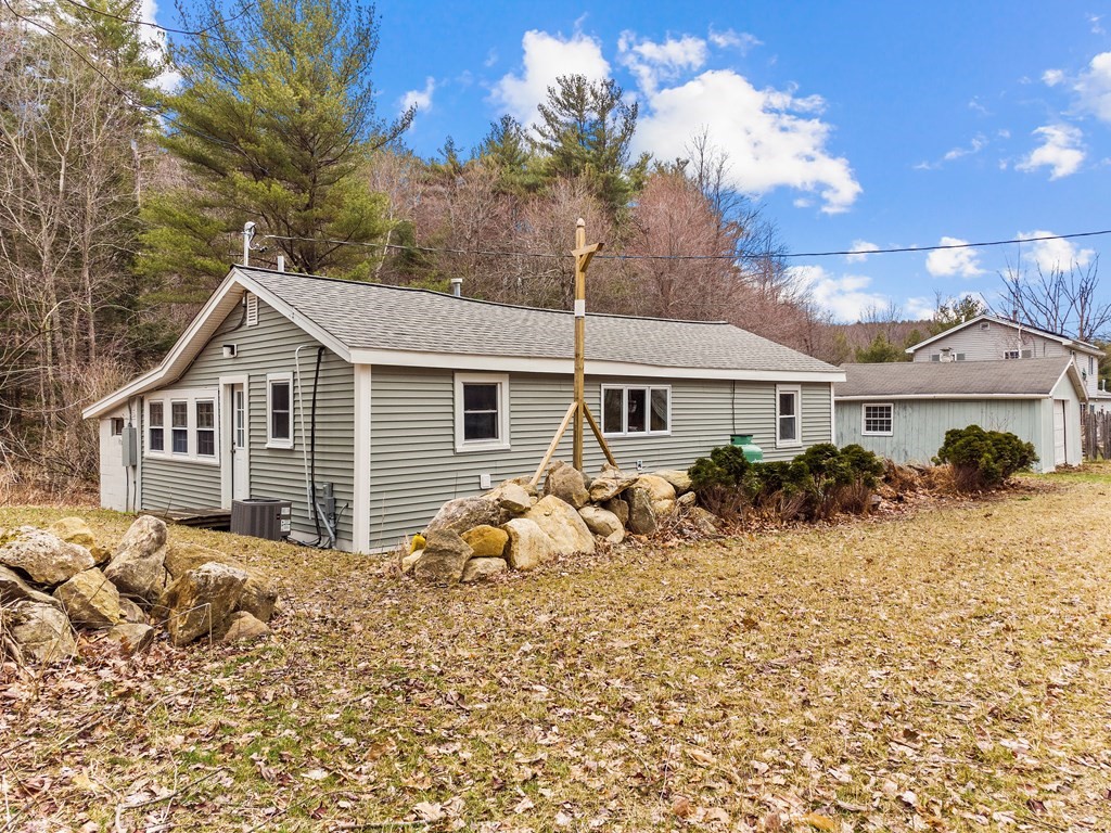 28 Park Road Ashby, MA 01431 - Photo 9 of 36