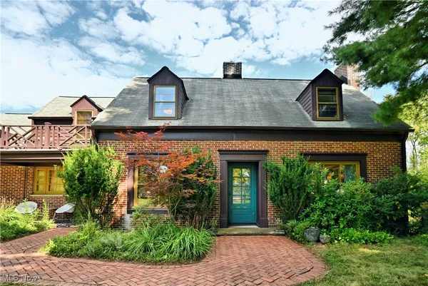 $436,500 | 449 North Hambden Street, Chardon, OH 44024