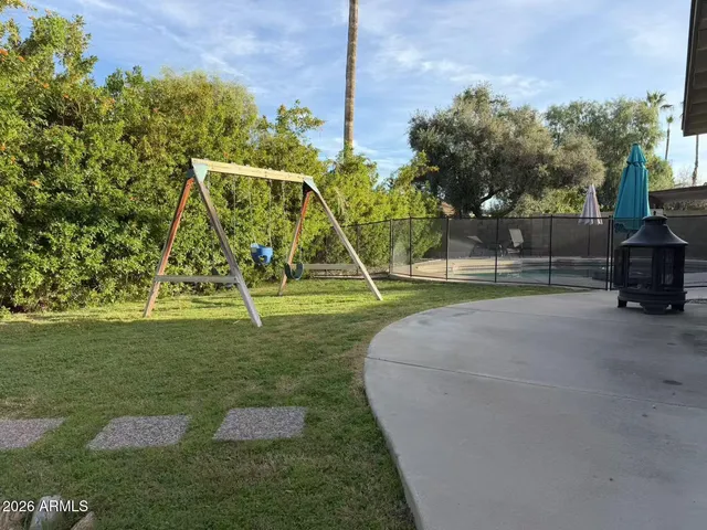 $2,500 | 852 West Nopal Avenue, Mesa, AZ 85210