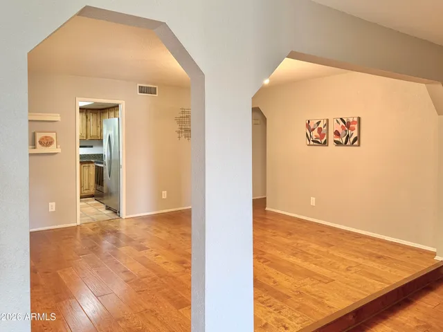 $2,500 | 852 West Nopal Avenue, Mesa, AZ 85210