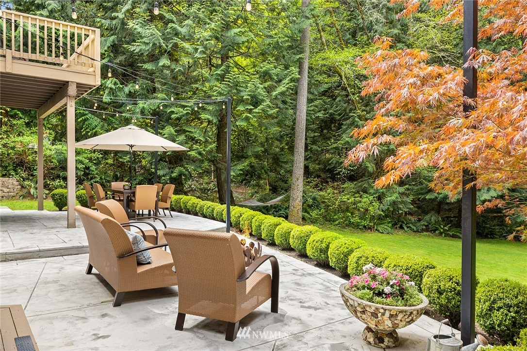8175 Springridge Road Northeast Bainbridge Island, WA 98110 - Photo 12 of 38 Gallery Image 12