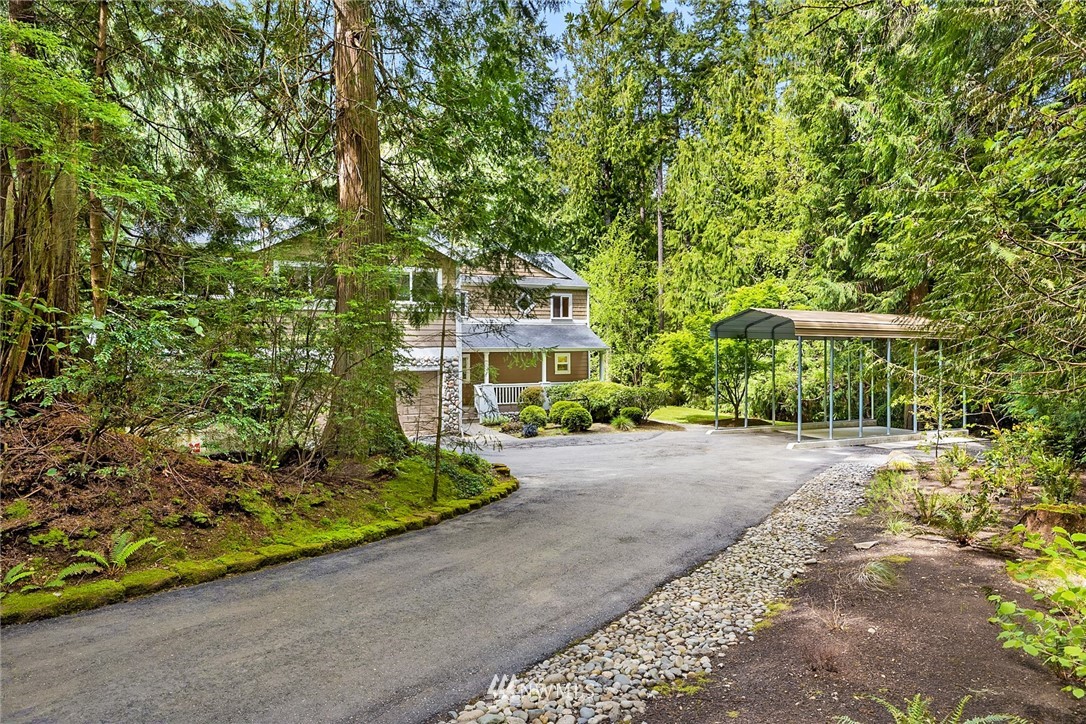 8175 Springridge Road Northeast Bainbridge Island, WA 98110 - Photo 3 of 38 Gallery Image 3