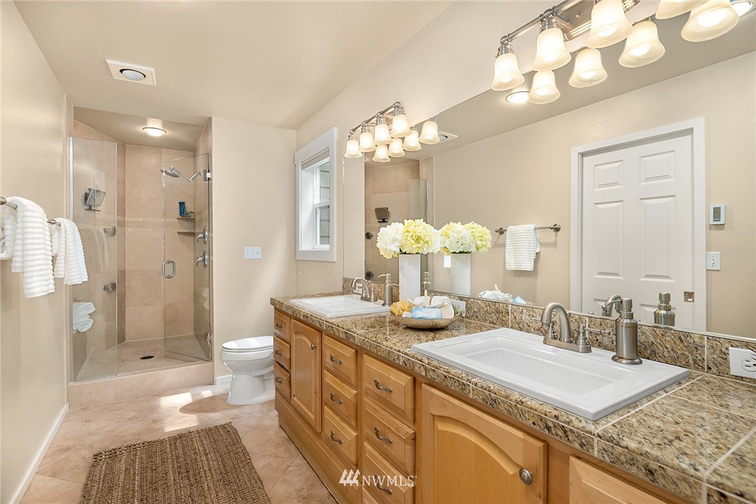 8175 Springridge Road Northeast Bainbridge Island, WA 98110 - Photo 21 of 38 Gallery Image 21
