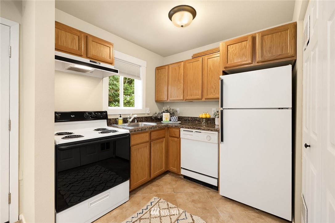 8175 Springridge Road Northeast Bainbridge Island, WA 98110 - Photo 26 of 38 Gallery Image 26