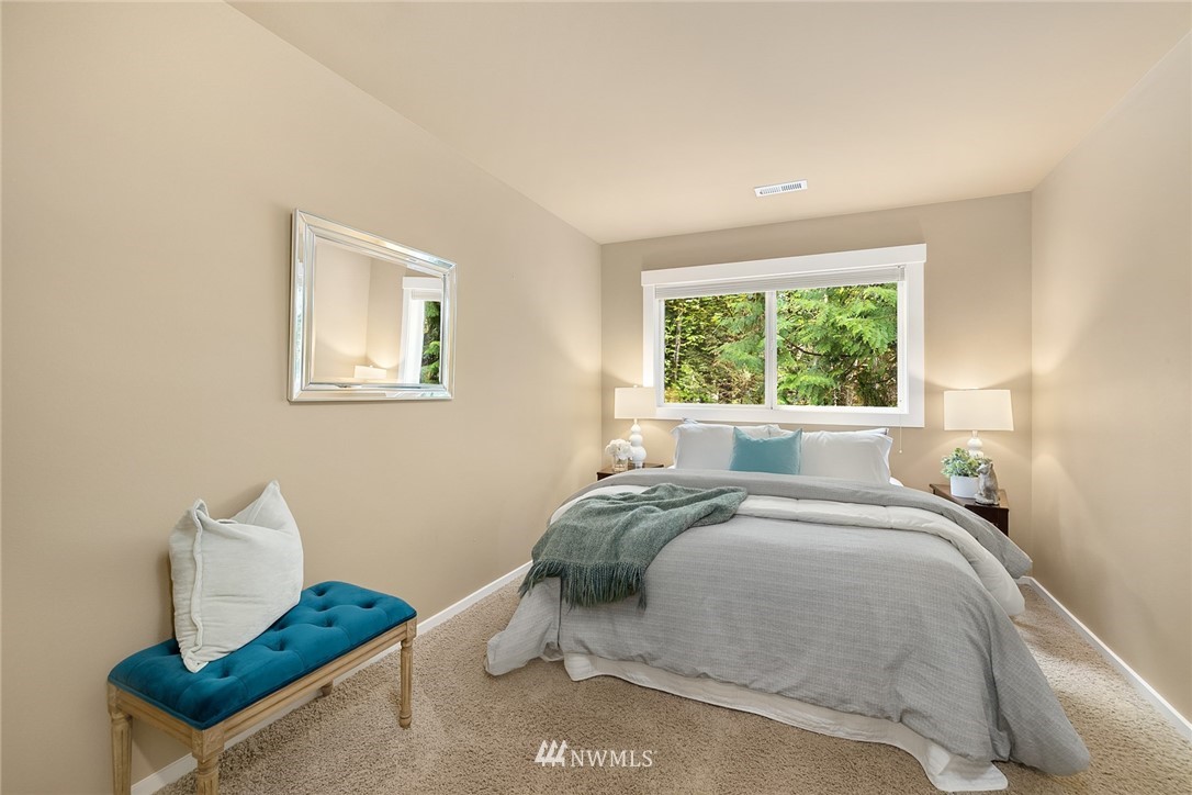 8175 Springridge Road Northeast Bainbridge Island, WA 98110 - Photo 27 of 38 Gallery Image 27