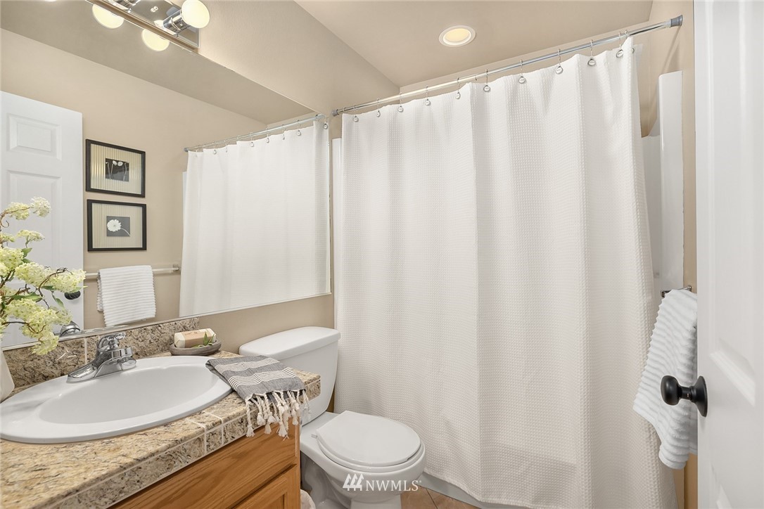 8175 Springridge Road Northeast Bainbridge Island, WA 98110 - Photo 28 of 38 Gallery Image 28