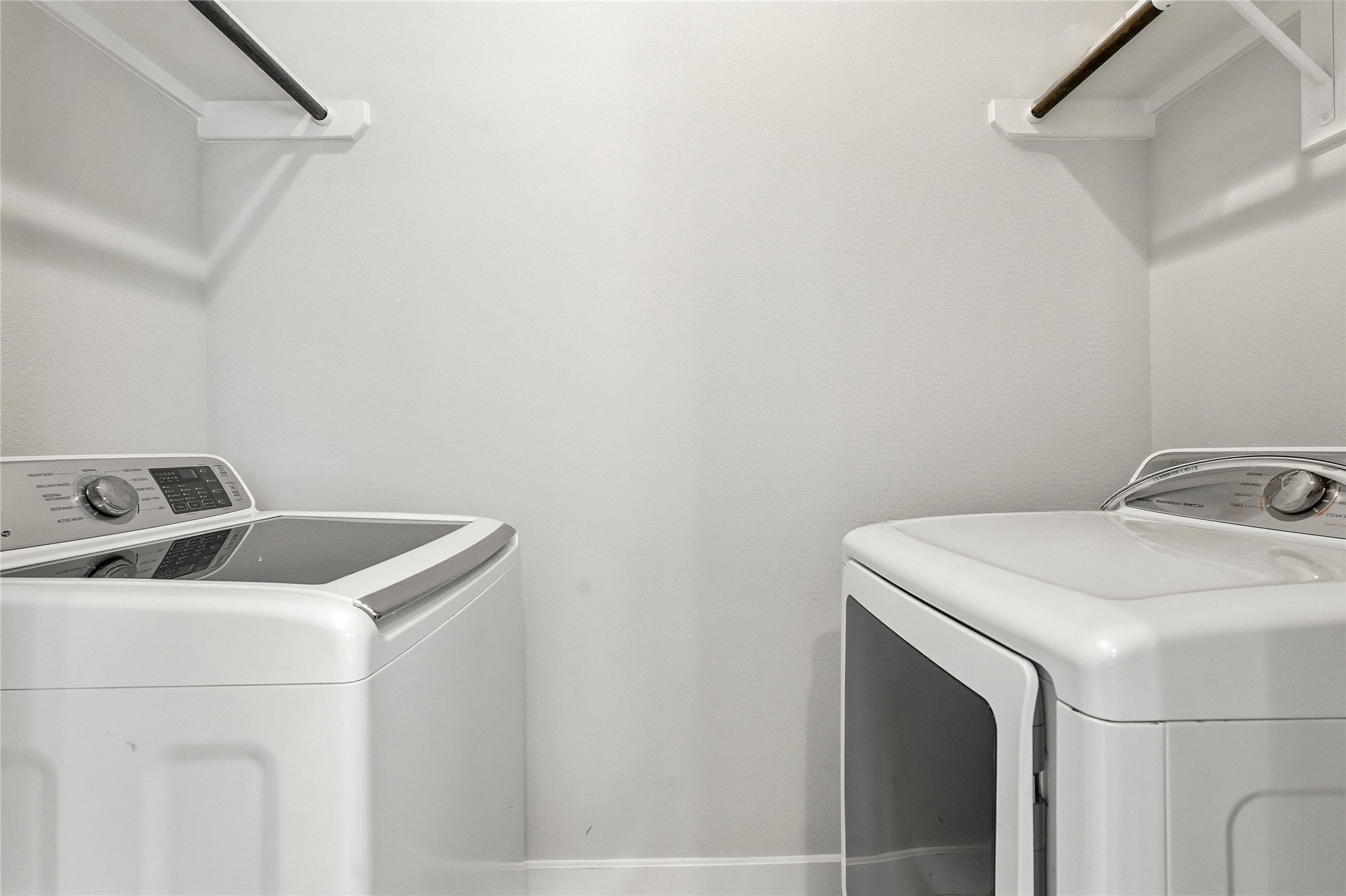 1613 Milby Street, Unit B Houston, TX 77003 - Photo 7 of 25 Second Floor Utility Room