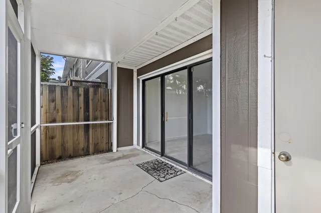 $2,000 | 814 Hill Drive, Unit C, West Palm Beach, FL 33415