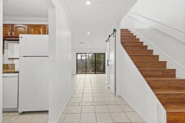 $2,000 | 814 Hill Drive, Unit C, West Palm Beach, FL 33415