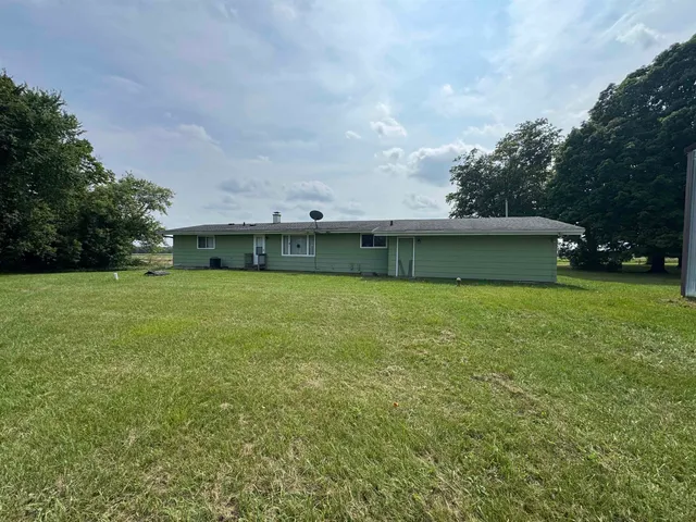 $375,000 | 2333 Runway Drive, Waupaca, WI 54981