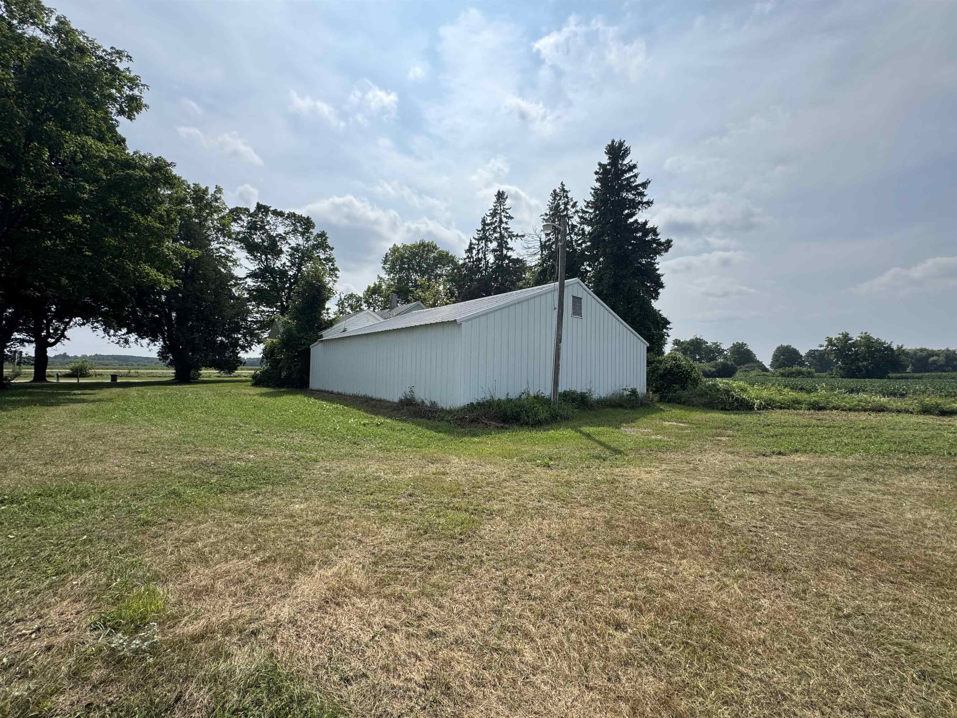 2333 Runway Drive Waupaca, WI 54981 - Photo 9 of 20