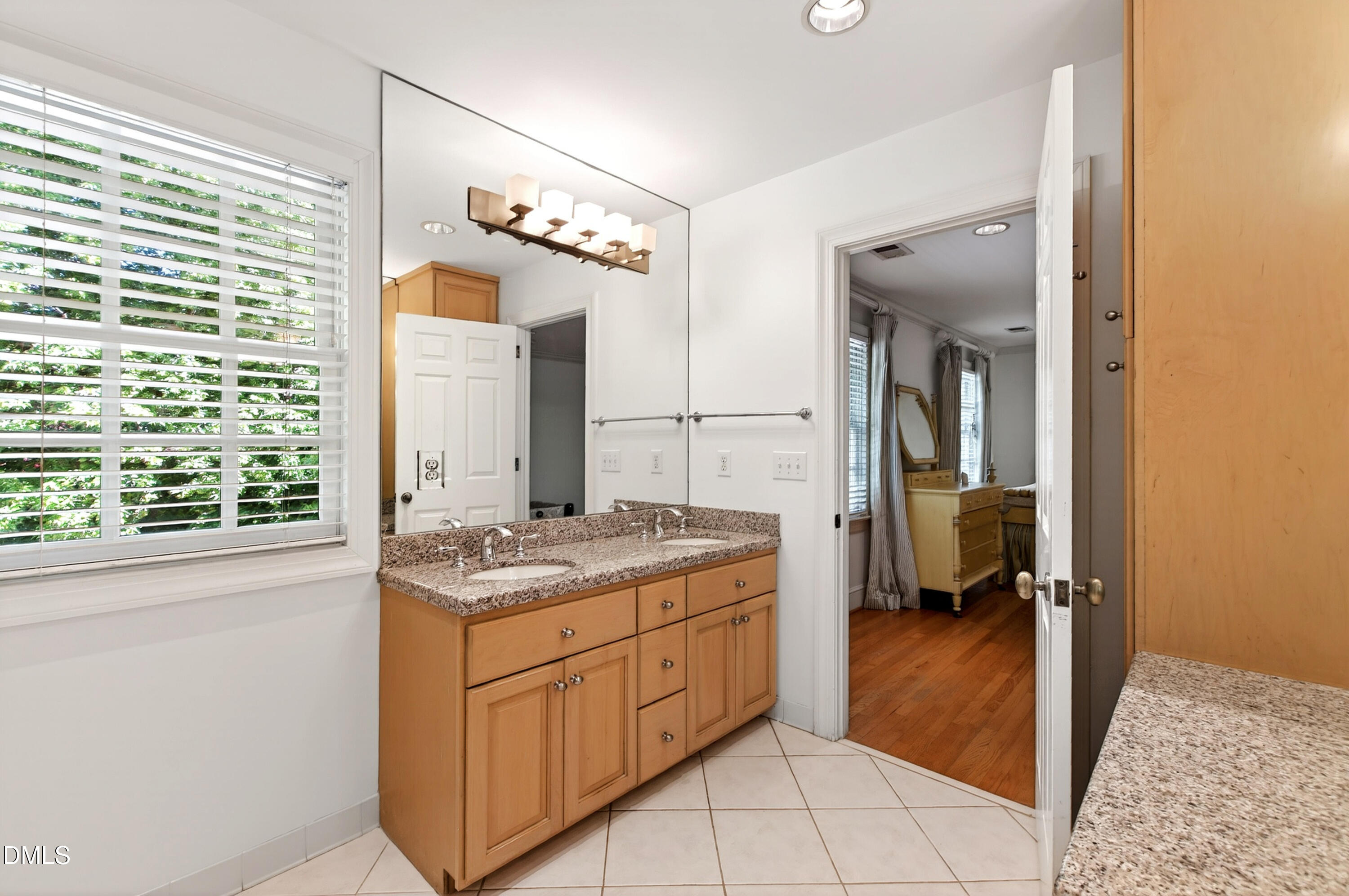 325 Buncombe Street Raleigh, NC 27609 - Photo 59 of 88 Buncombe (75)