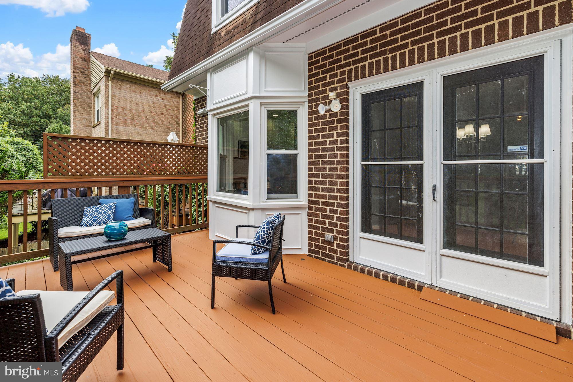 7523 Heatherton Lane Potomac, MD 20854 - Photo 11 of 24