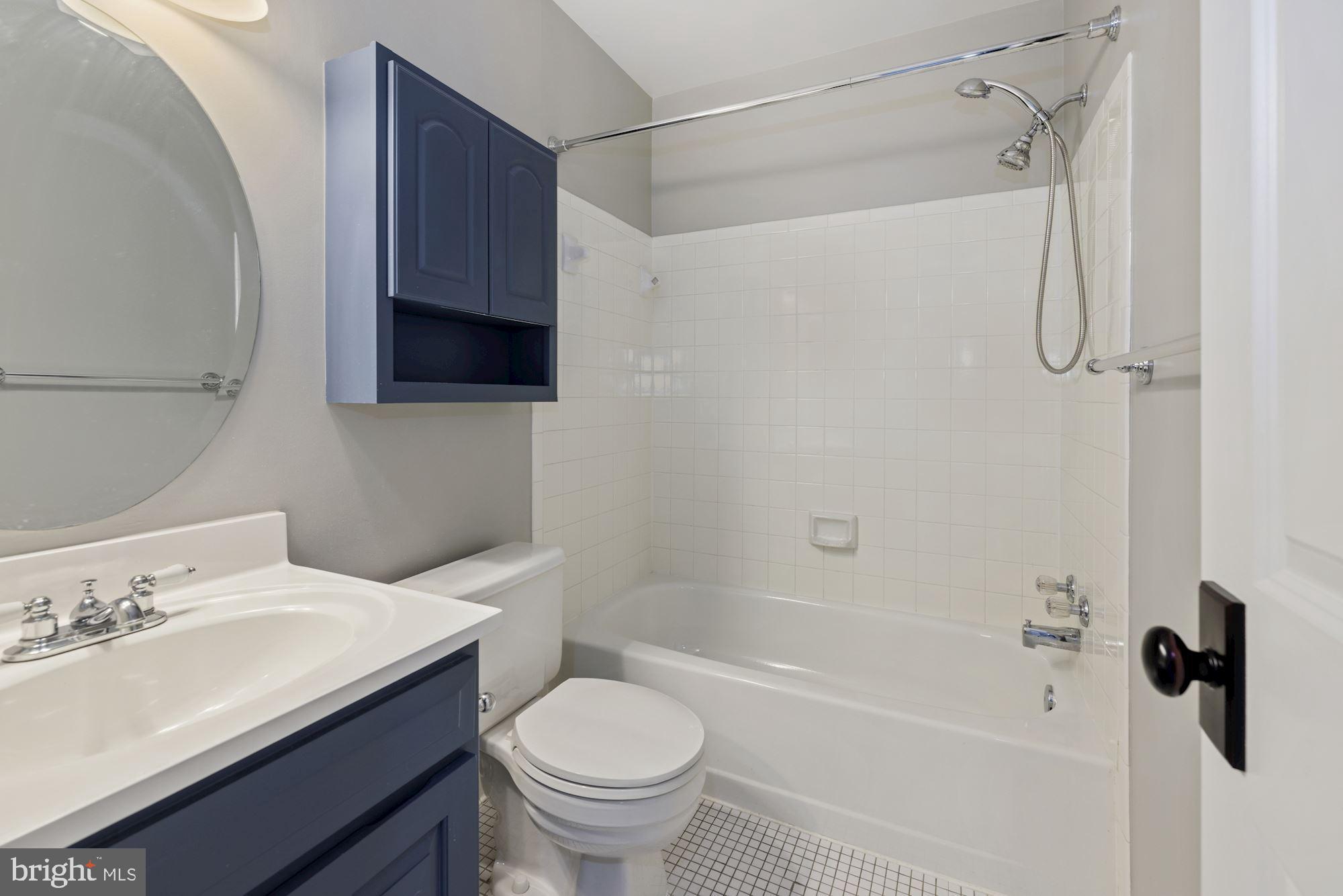 7523 Heatherton Lane Potomac, MD 20854 - Photo 18 of 24