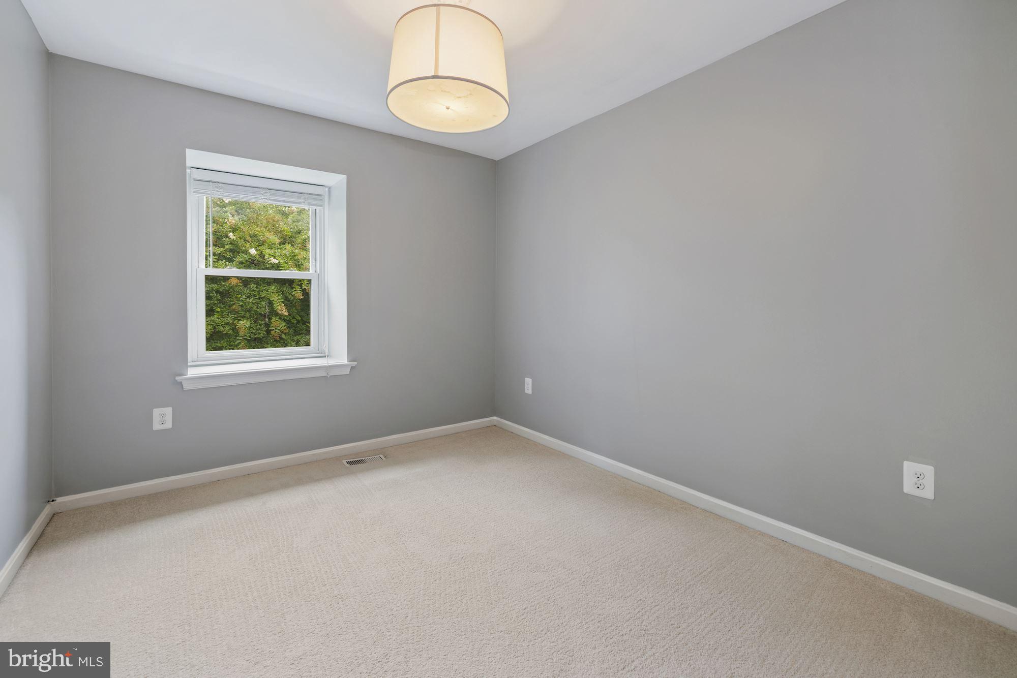 7523 Heatherton Lane Potomac, MD 20854 - Photo 19 of 24