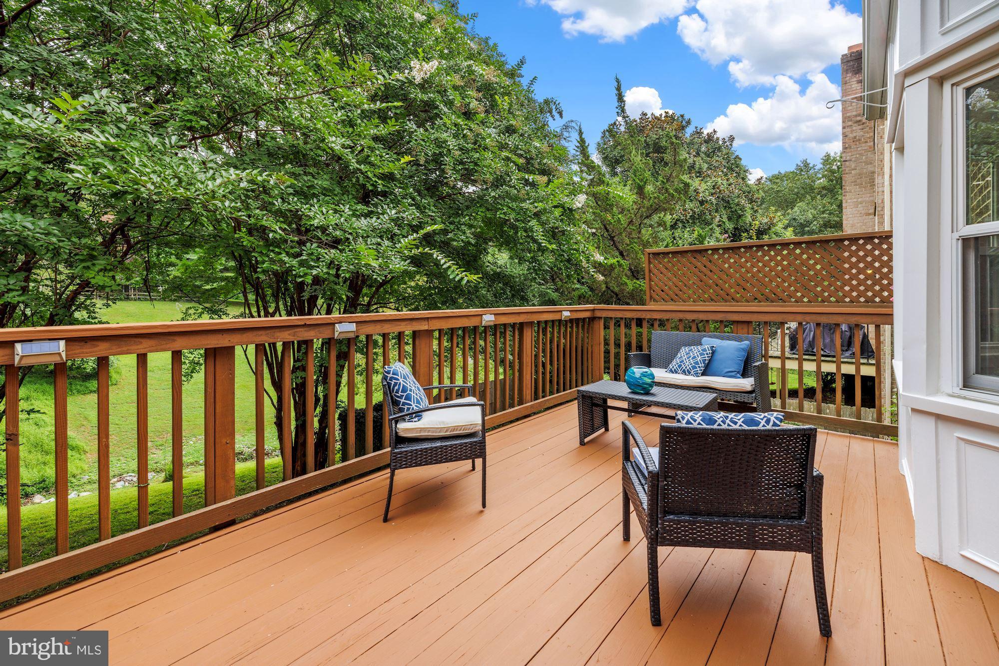 7523 Heatherton Lane Potomac, MD 20854 - Photo 10 of 24