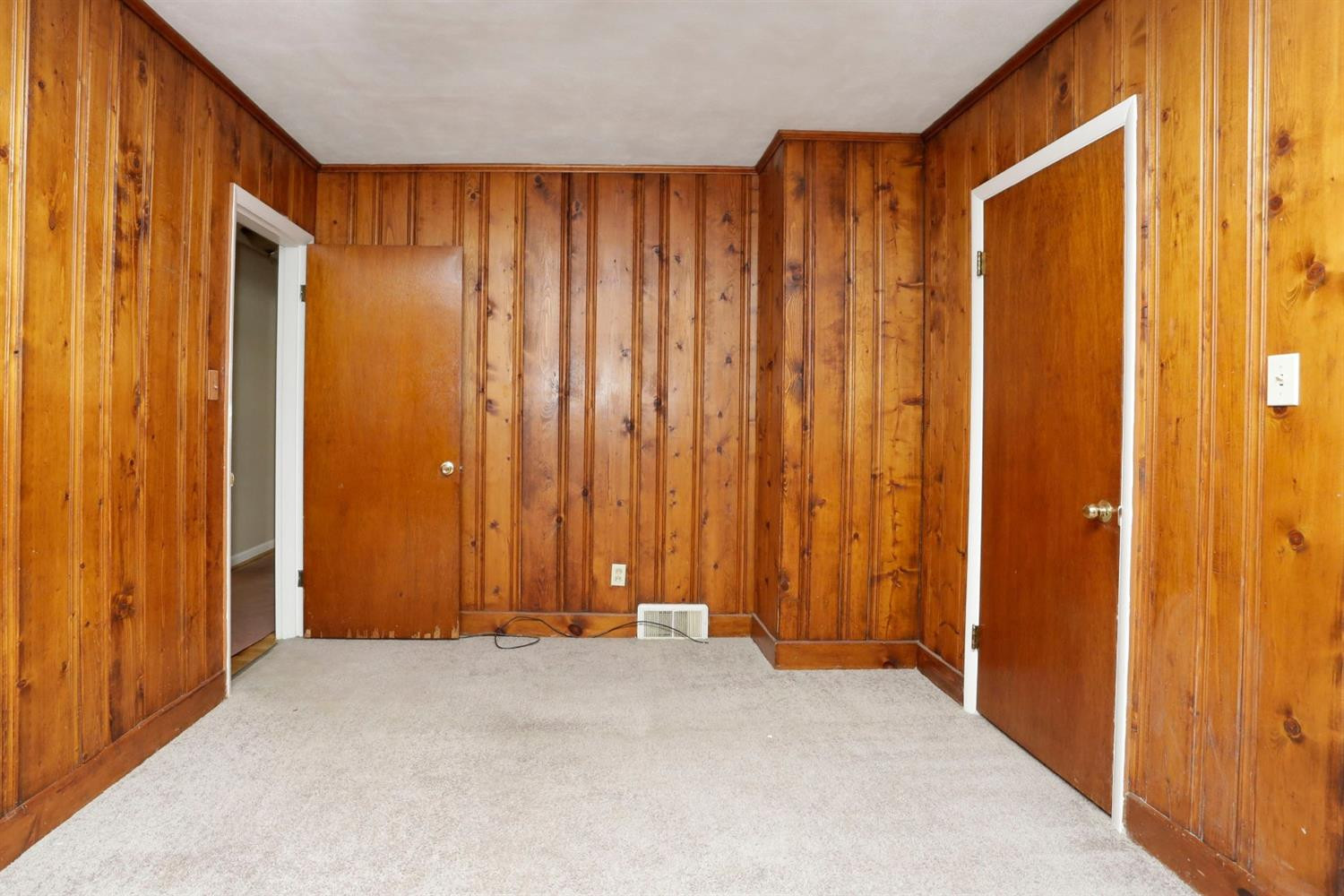2304 Harrodsburg Road Lexington, KY 40503 - Photo 13 of 28 Photo 13