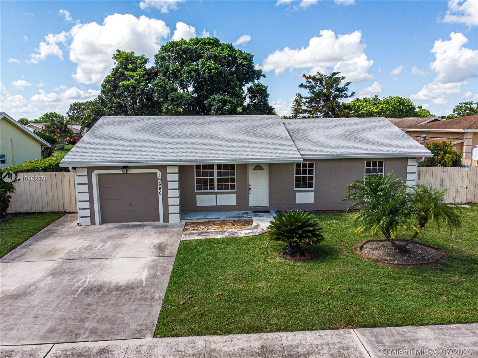 19660 Delaware Circle Boca Raton, FL 33434 - Photo 2 of 35