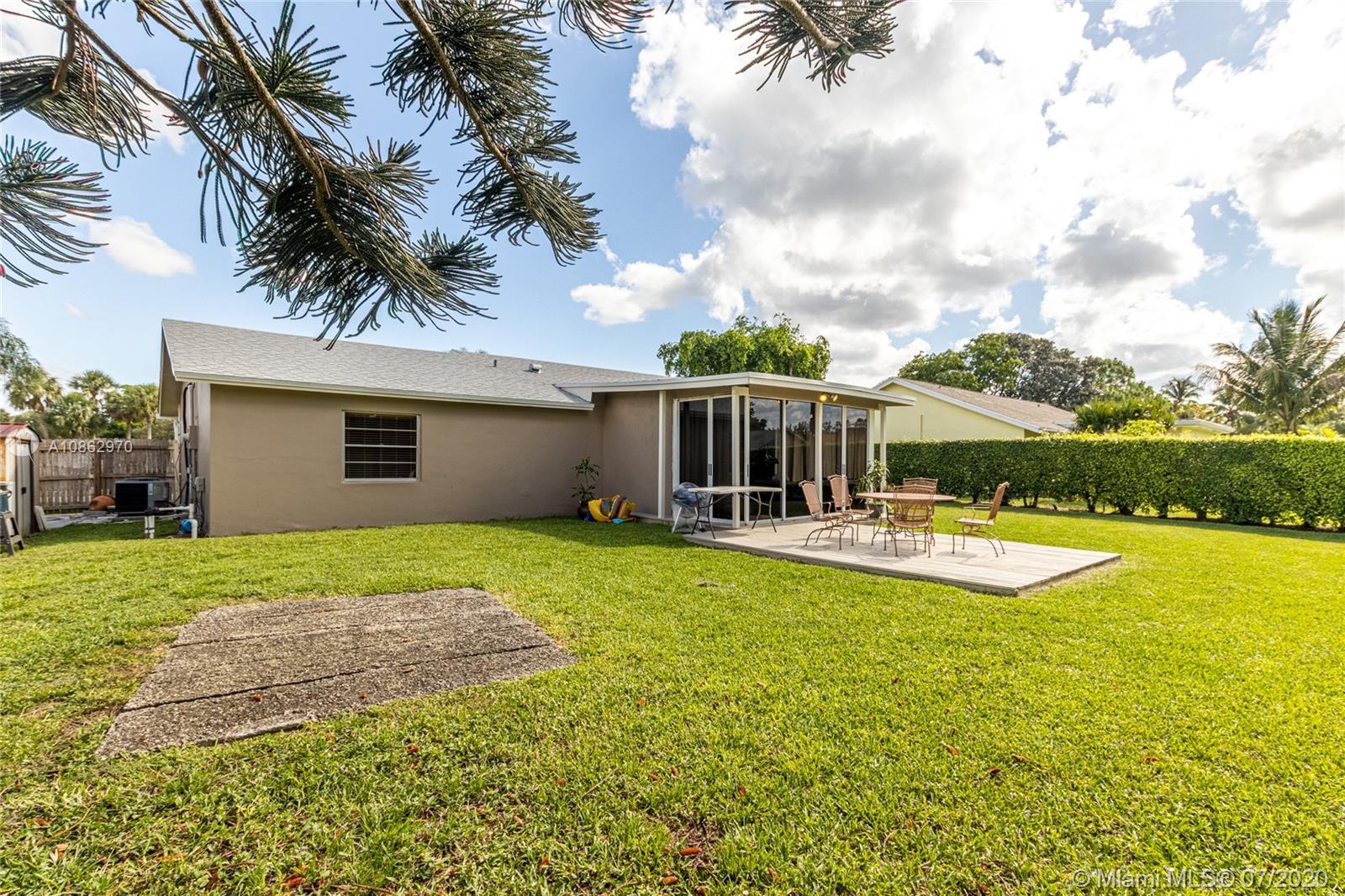 19660 Delaware Circle Boca Raton, FL 33434 - Photo 19 of 35