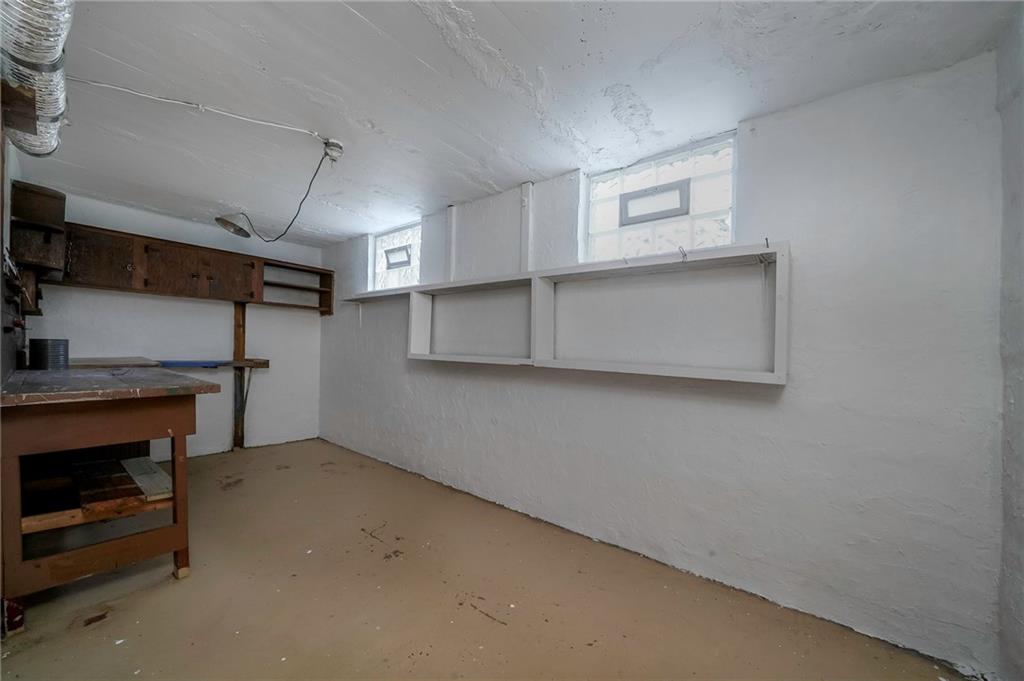 2907 Clayton Road Beaver Falls, PA 15010 - Photo 17 of 24 Gallery Image 17