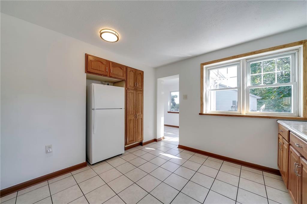 2907 Clayton Road Beaver Falls, PA 15010 - Photo 6 of 24 Gallery Image 6