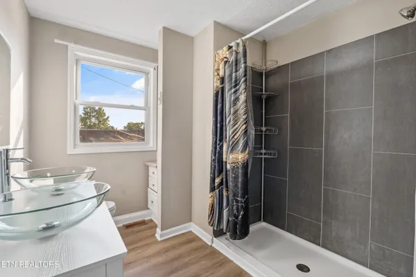 $299,000 | 2503 Martin Luther King Jr Avenue, Knoxville, TN 37914