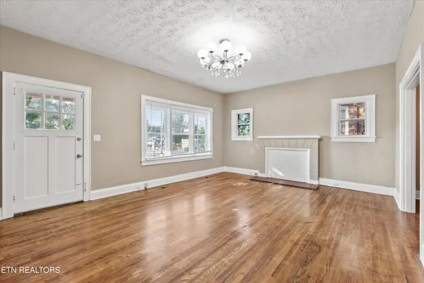 $299,000 | 2503 Martin Luther King Jr Avenue, Knoxville, TN 37914