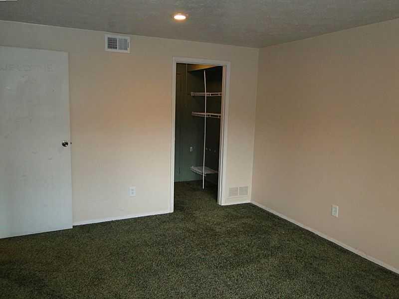 323 Ridge Point Circle, Unit 34A Bridgeville, PA 15017 - Photo 14 of 25 Master Bedroom.