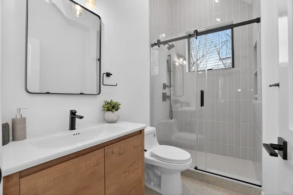 $1,350,000 | 192 Washington Street, Unit R, Somerville, MA 02143