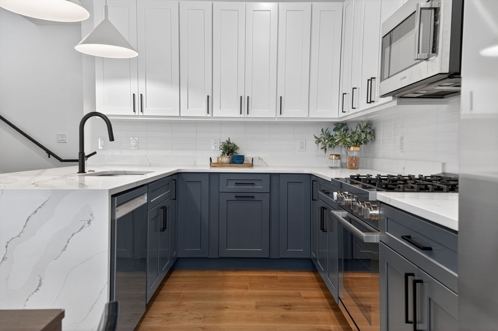 192 Washington Street, Unit R Somerville, MA 02143 - Photo 9 of 29